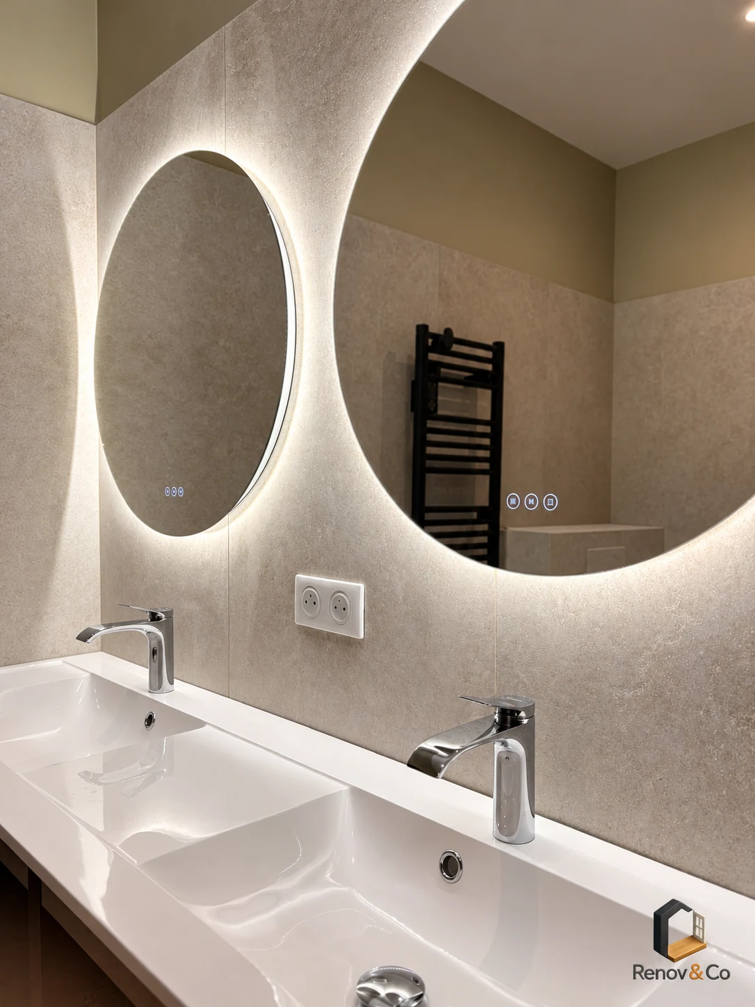 Détail des vasques et des miroirs — appartement à Saint-Germain-en-Laye